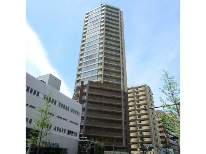 横濱ユーロタワー(外観)