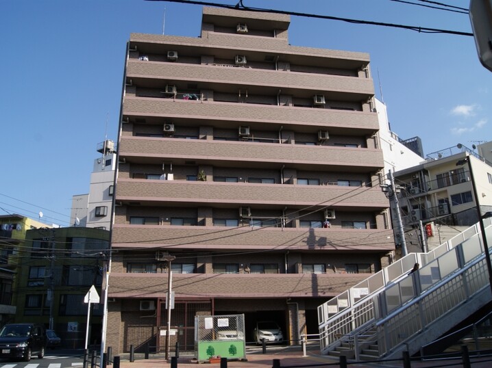 ラフィネ横浜反町(外観)