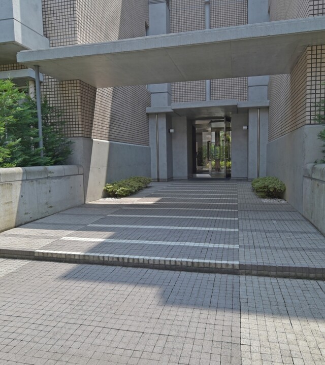 コートハウス駒沢(エントランス)