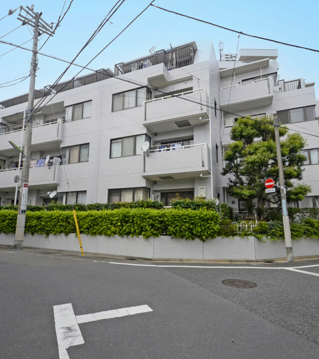 ペアパレス桜新町山桃館(外観)