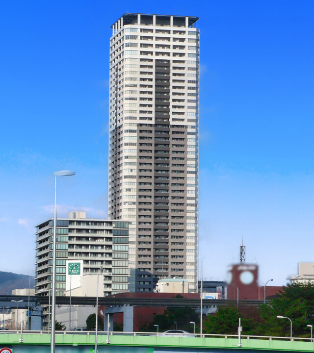 ザ・千里タワー(外観)