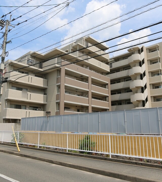 東峰マンションスプラウト春日(外観)