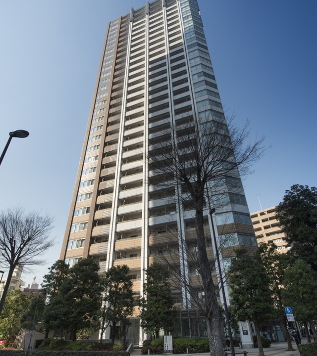 武蔵野タワーズスカイクロスタワー(外観)