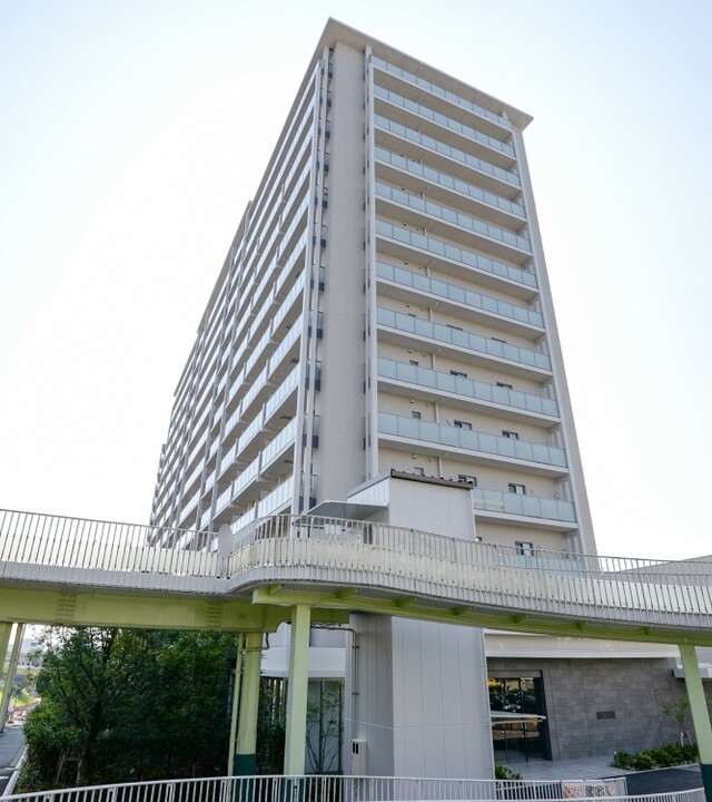 ローレルコート栂美木多駅前(外観)