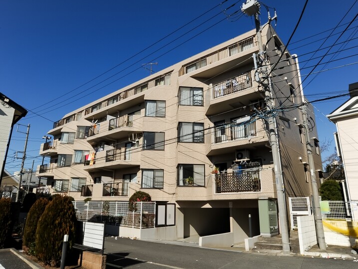 セシーズ鎌倉梶原