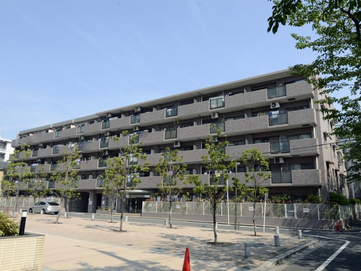 ヴェラハイツ緑道公園