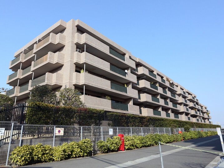 ヒルズアクレイム三ツ池公園