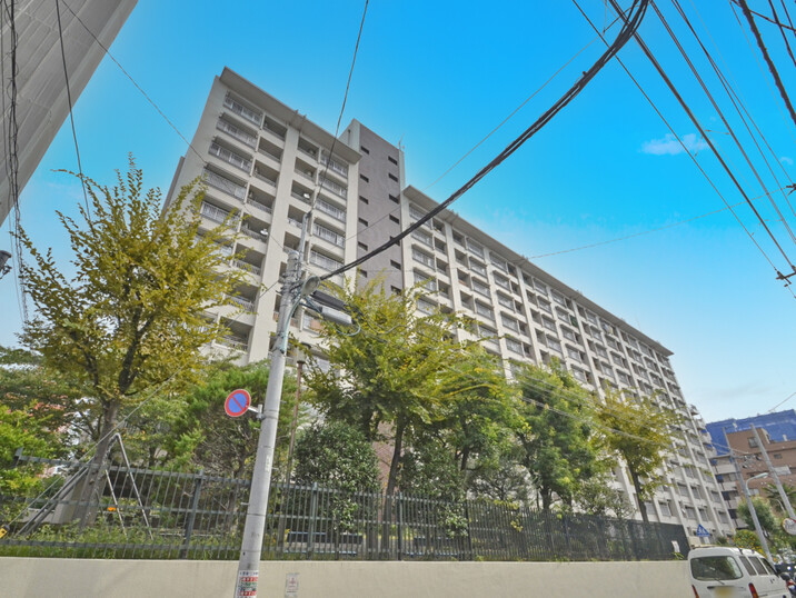 牡丹町住宅