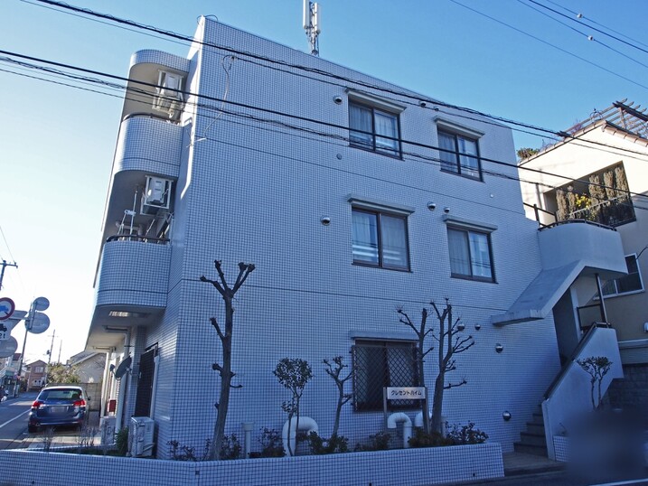 クレセントハイム