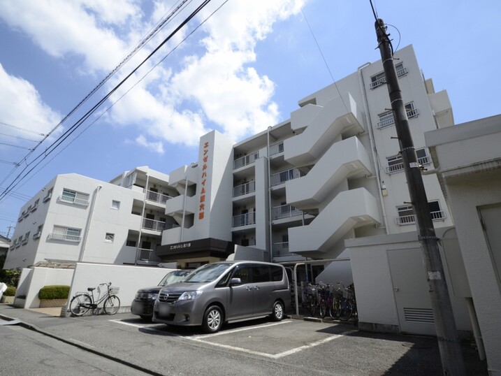 エンゼルハイム西六郷