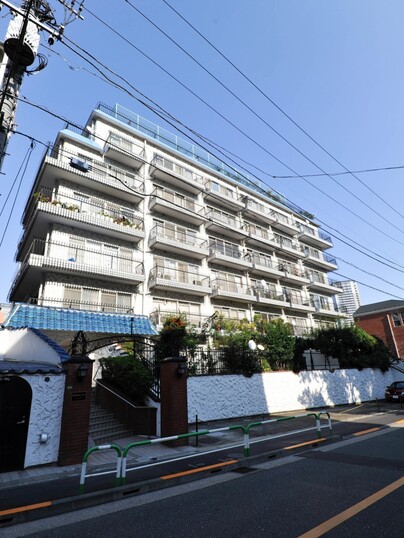 秀和弥生町レジデンス