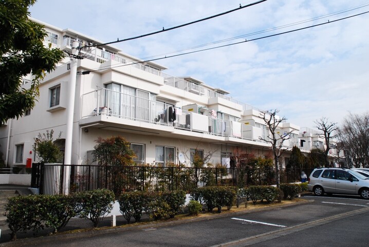 ガーデンテラス白根台１１号棟