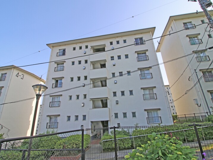 左近山団地４街区２号棟