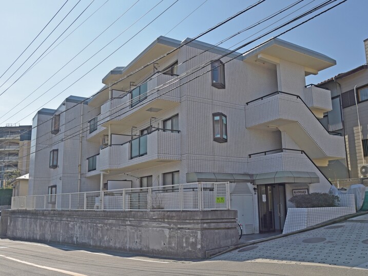 サンプラザ上永谷