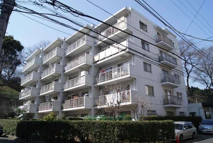 横浜掃部山公園ハウス