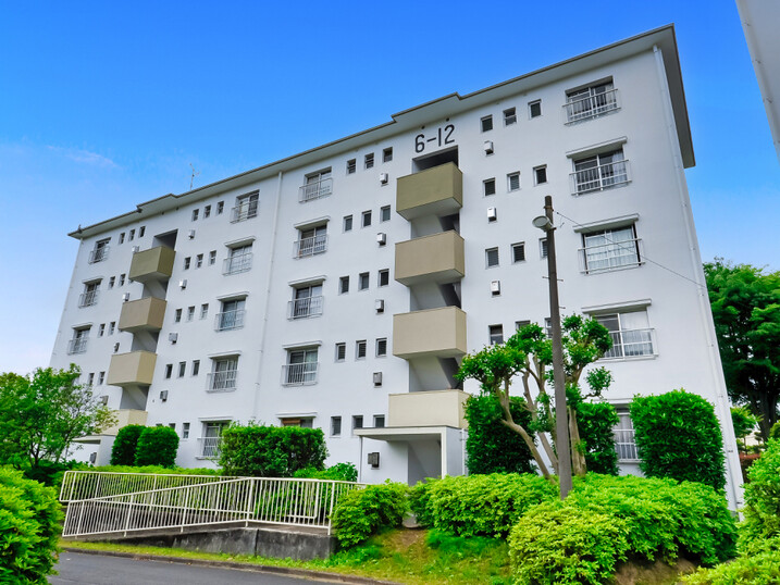 すすき野団地６－１２号棟
