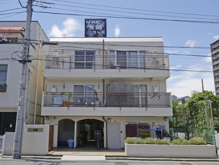 マック大師コート