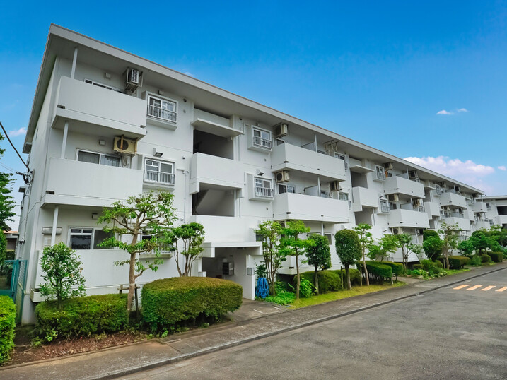 湘南ライフタウン城山団地１６号棟