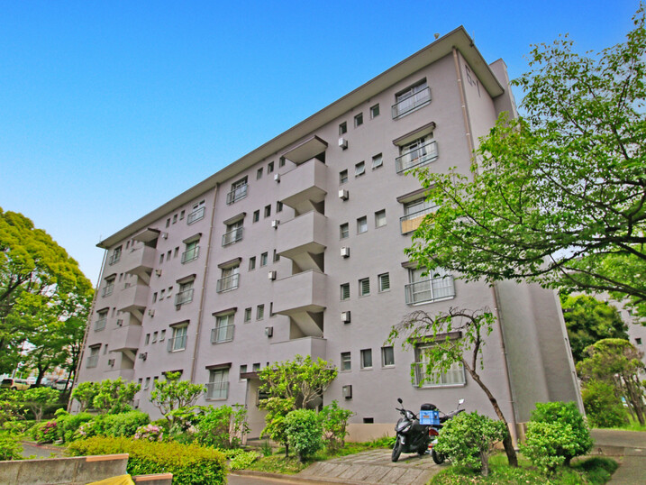 左近山団地６街区１号棟