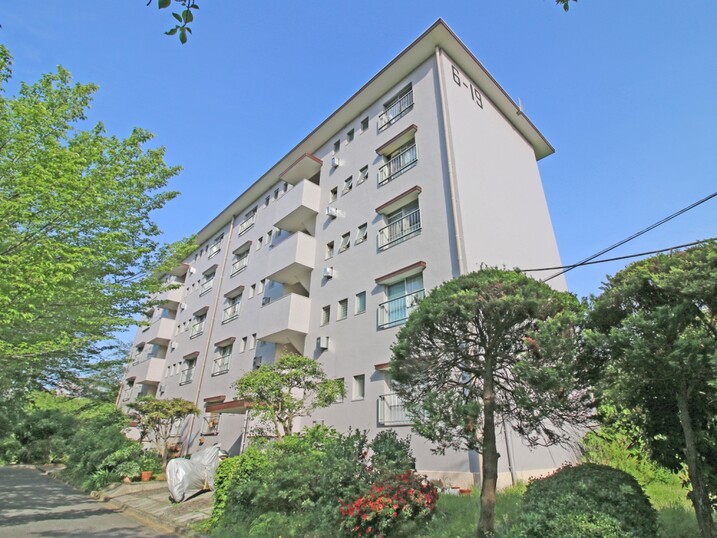 左近山団地６街区１９号棟