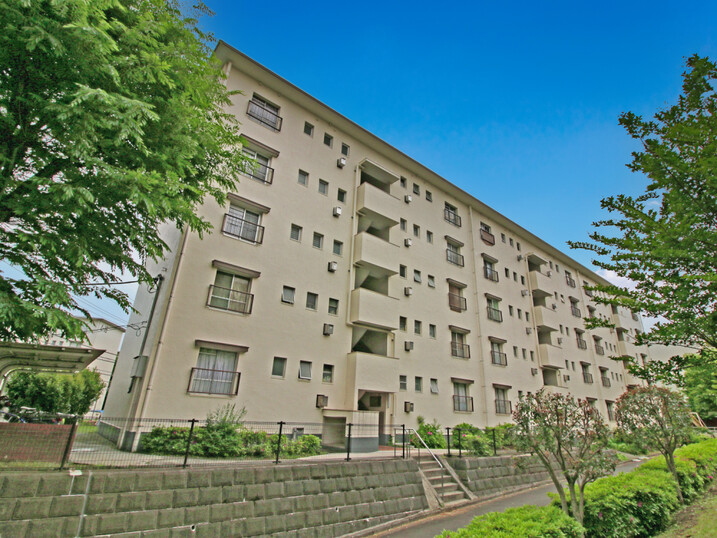 左近山団地５街区３号棟