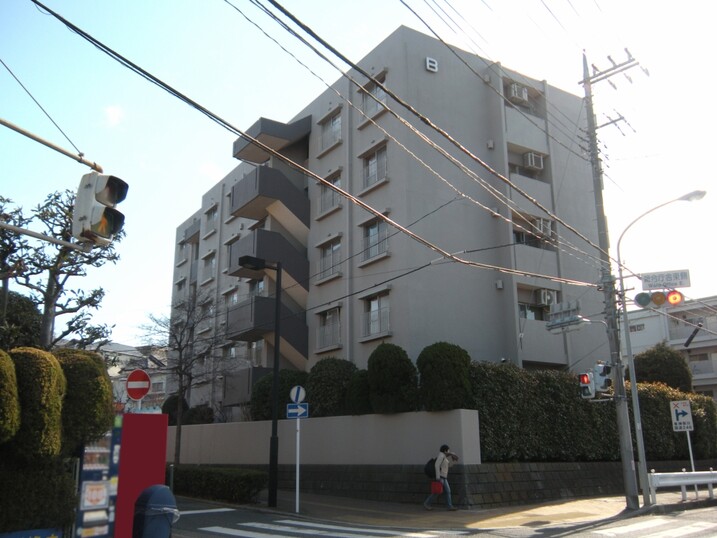 東急西市ヶ尾ドエリングＢ棟