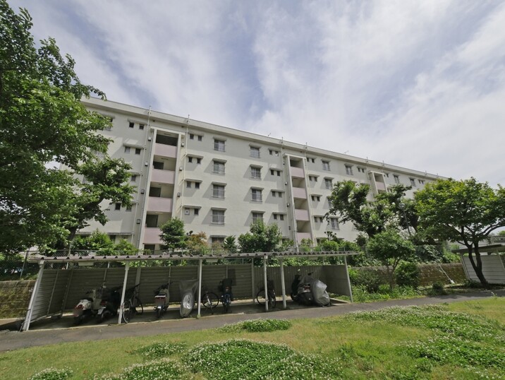 白幡台住宅２号棟