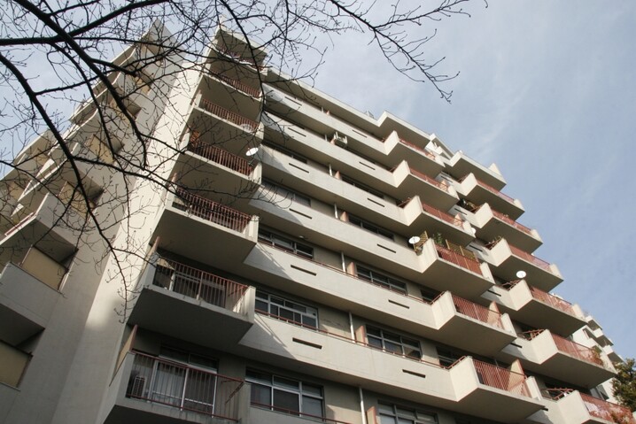 マンション雅叙苑５号棟