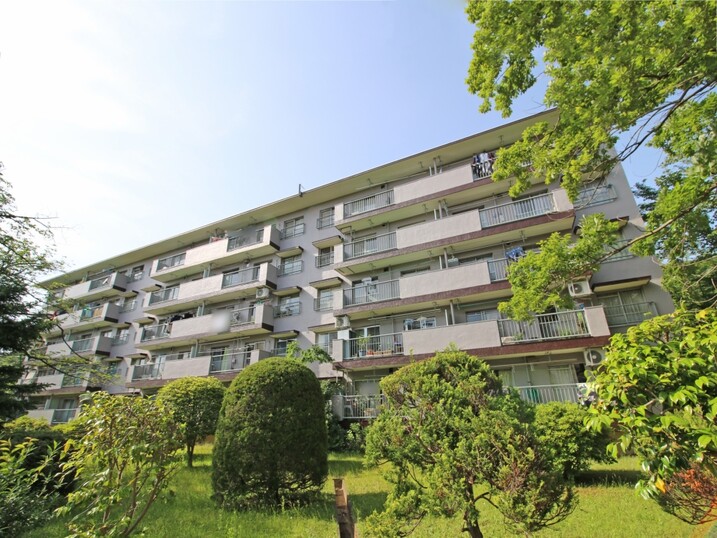 左近山団地６街区１１号棟