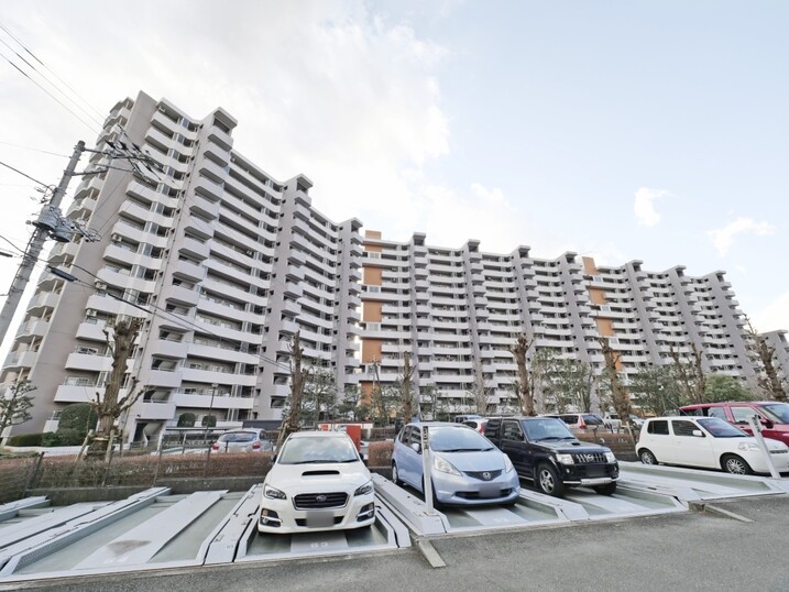 新ゆりグリーンタウンポプラ街区２号棟