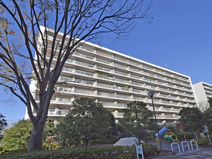 大倉山ハイム８号棟