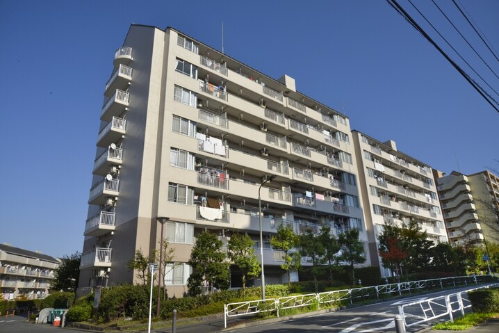 長池公園せせらぎ通り北