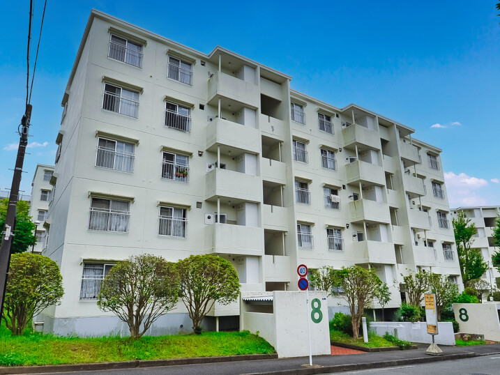 フローラ桂台８号棟