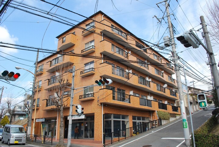 鷺沼ヒルズ