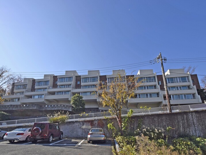 大倉山ヒルタウン９号棟