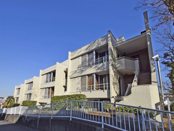 大倉山ヒルタウン１０号棟