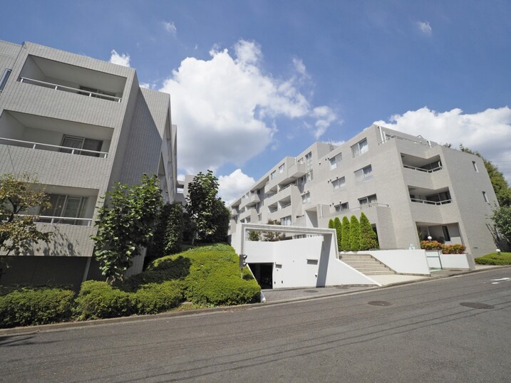 ハイツ東戸塚２号棟