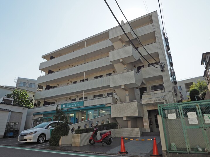 エミグラント東寺尾