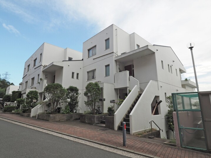 メガロン戸塚日限山２号棟