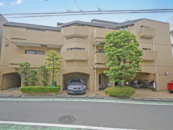メイゾン弦巻