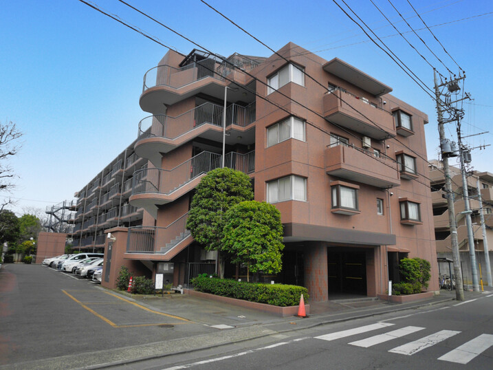 ファミネス調布