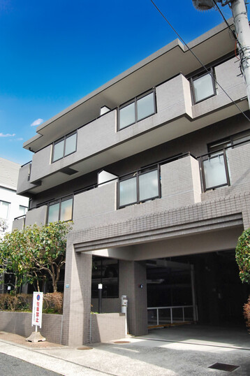 ファミール諏訪山公園