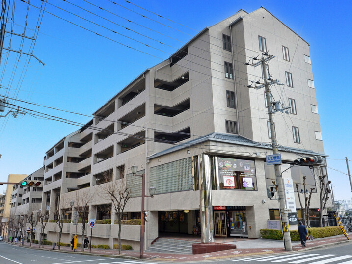 ラリーブ