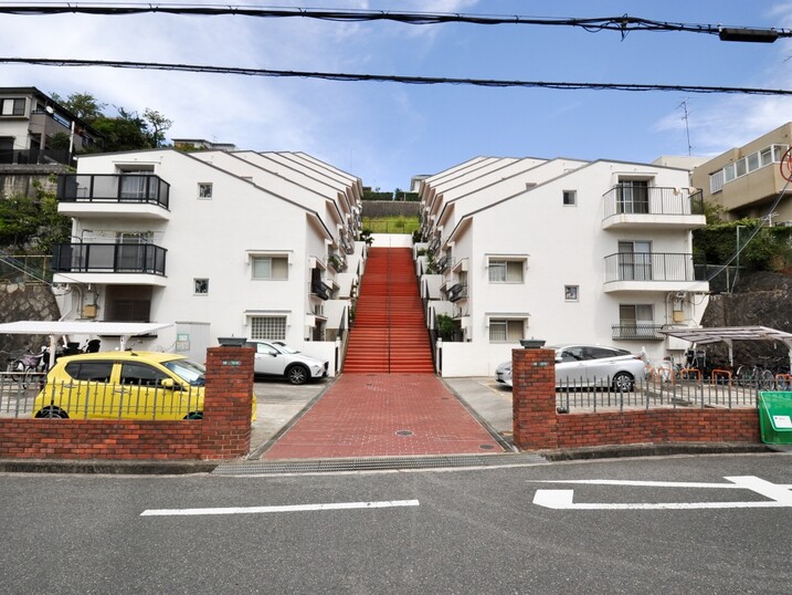 ガーデンハイツ高座台