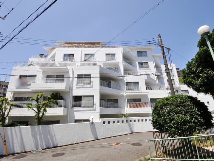 千里山さつきヴィラ
