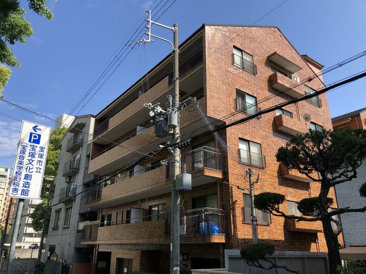 ルミエール宝塚南口