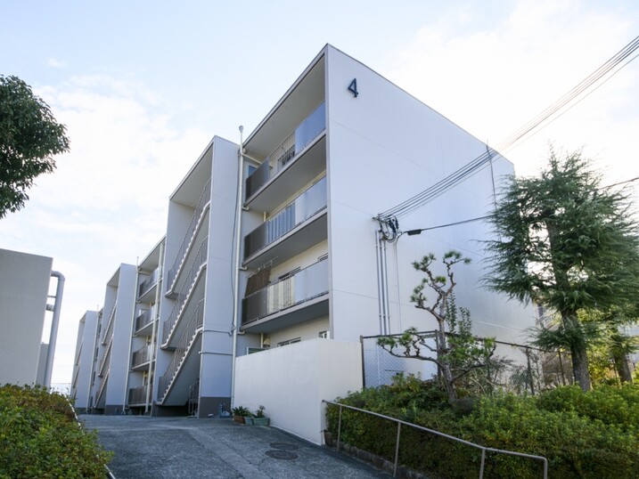 清和台ハイム４号棟