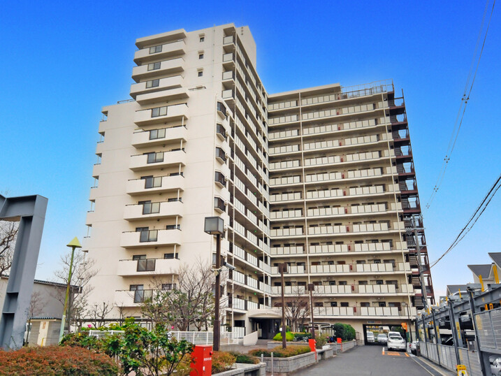 ファミール津久野