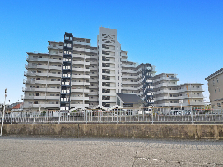 パラッシオ萱島