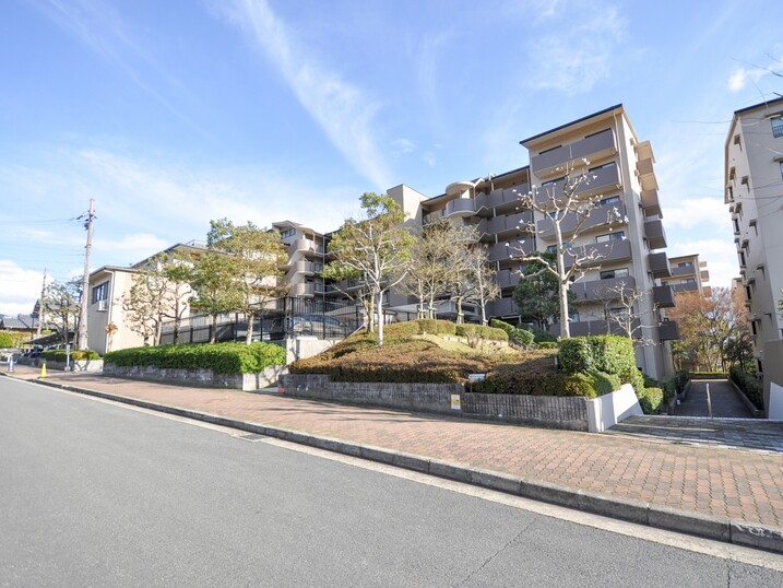 サンシティ桂坂参番館